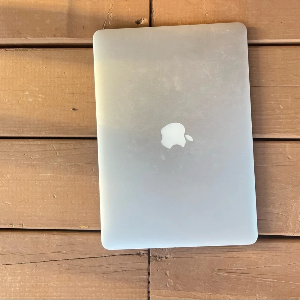 Apple MacBook Air -13 Inch